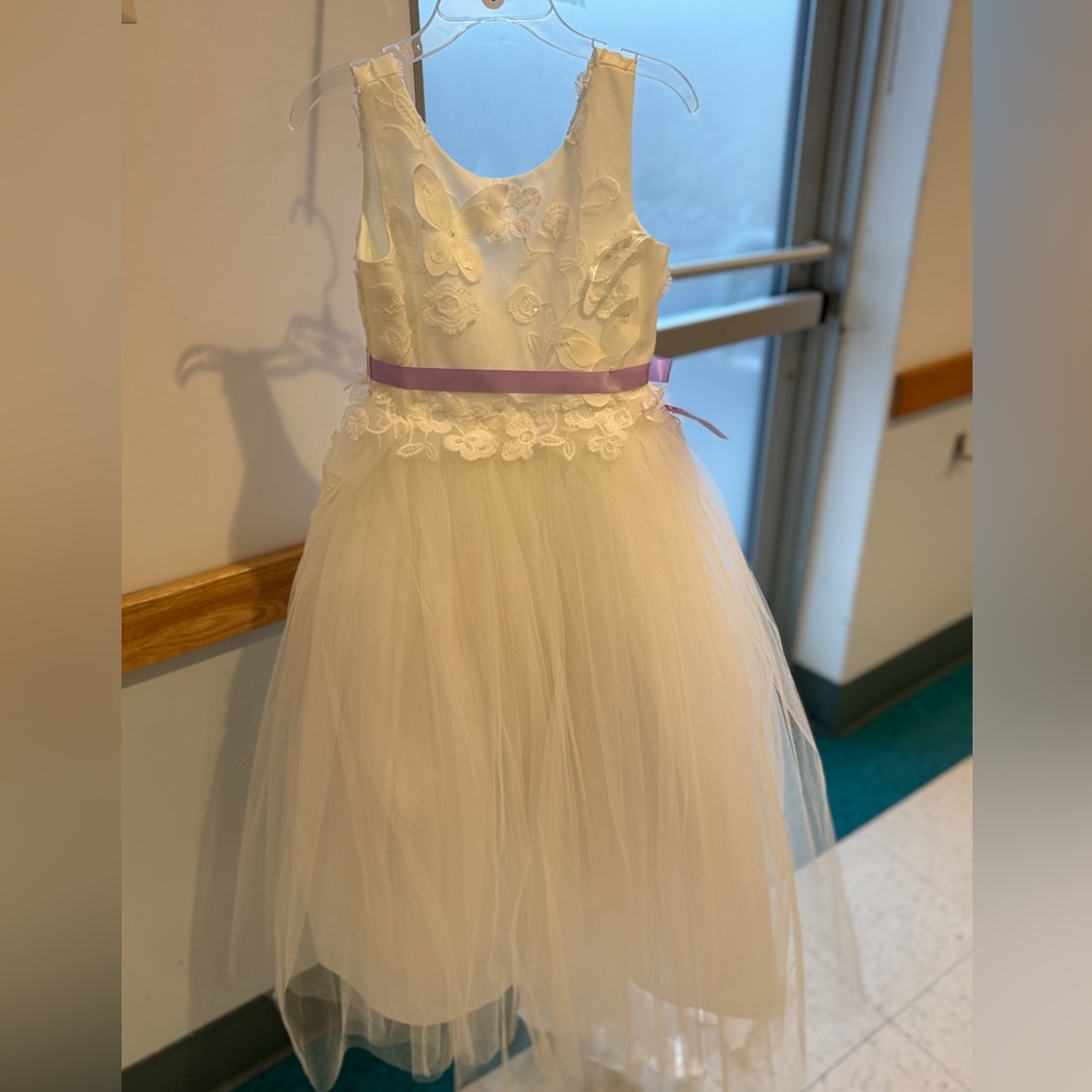White Formal dress size 8 with lavender sash